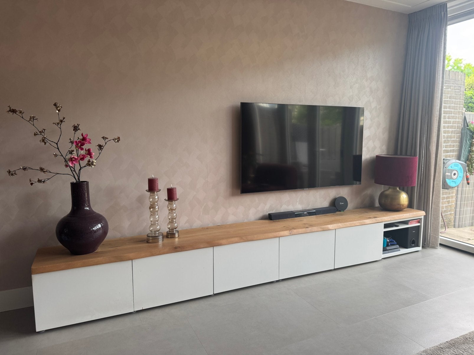 BESTA tv meubel met eiken plank, Ophalen, Gebruikt, 200 cm of meer, Minder dan 100 cm