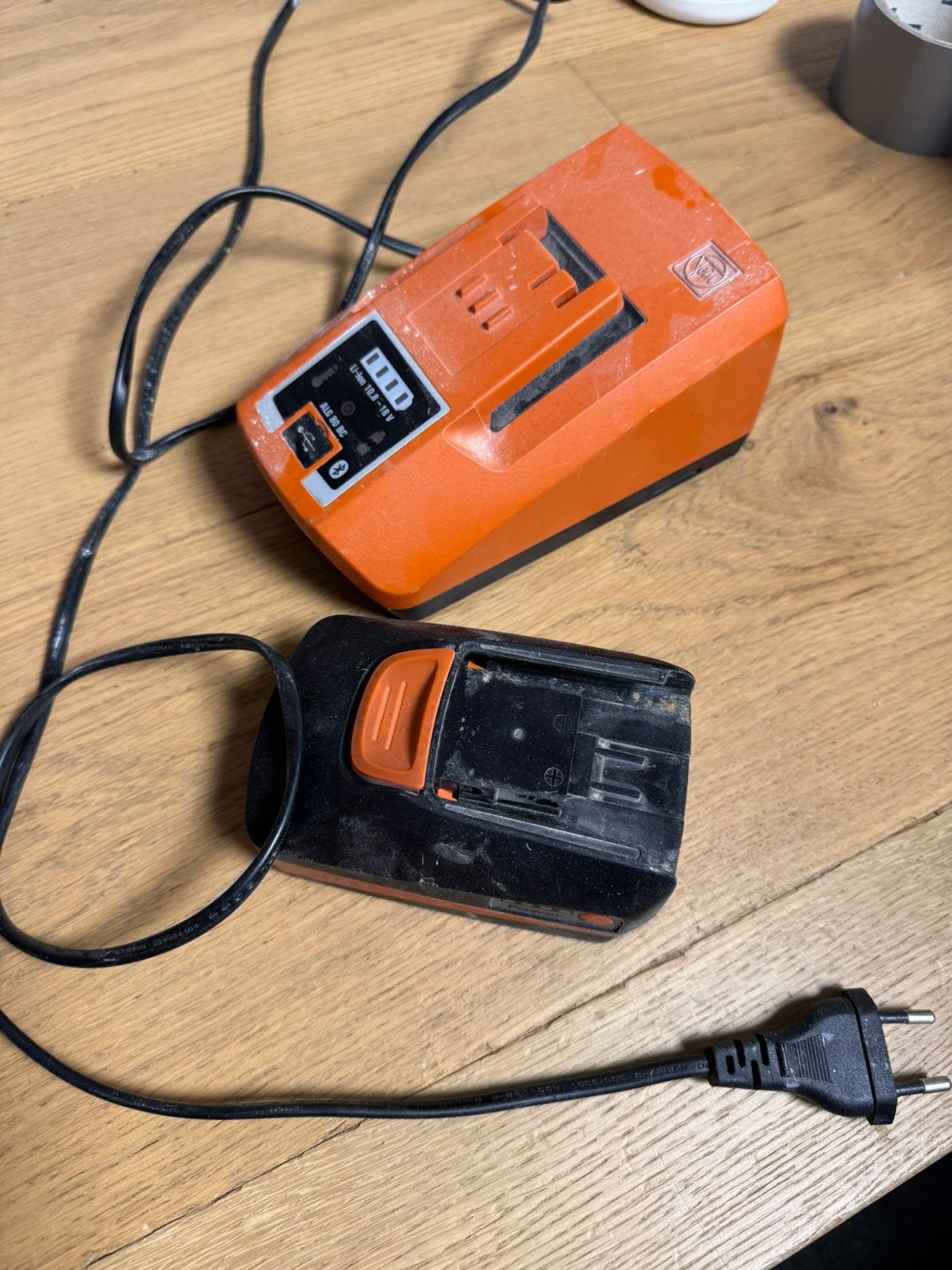 Fein accu met lader 18V, Doe-het-zelf en Verbouw, Ophalen of Verzenden, Gebruikt