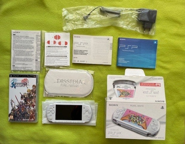 PSP Console Final Fantasy Dissidia special edition, Spelcomputers en Games, Spelcomputers | Sony PSP, Ophalen of Verzenden, Nieuw