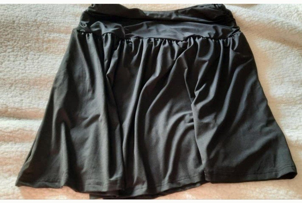 Nieuwe zwarte rok met zakken, Zwart, Maat 46/48 (XL) of groter, Nieuw, Ophalen of Verzenden