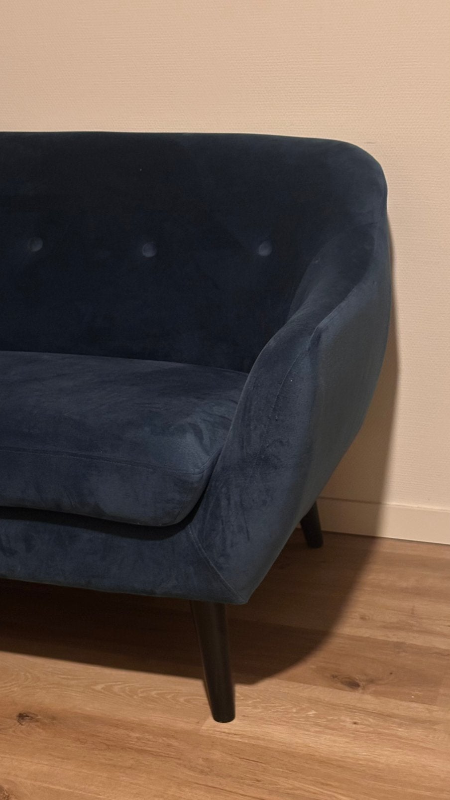 Foto 5 van Mooie blauwe fluwelen fauteuil