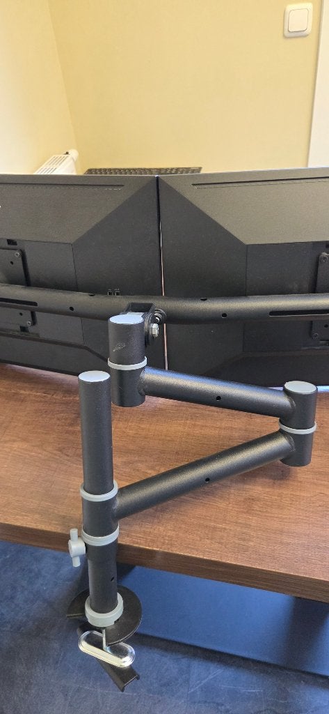 3 stuks monitor arm, Computers en Software, Monitoren, Ophalen of Verzenden, Zo goed als nieuw, In hoogte verstelbaar, Overige typen