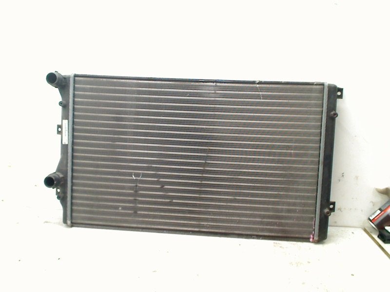 Radiateur Volkswagen Golf VI (5K1) 2010 1K0121251BB, Gebruikt, Volkswagen, Volkswagen AG, Kundenbetreuung@volkswagen.de
