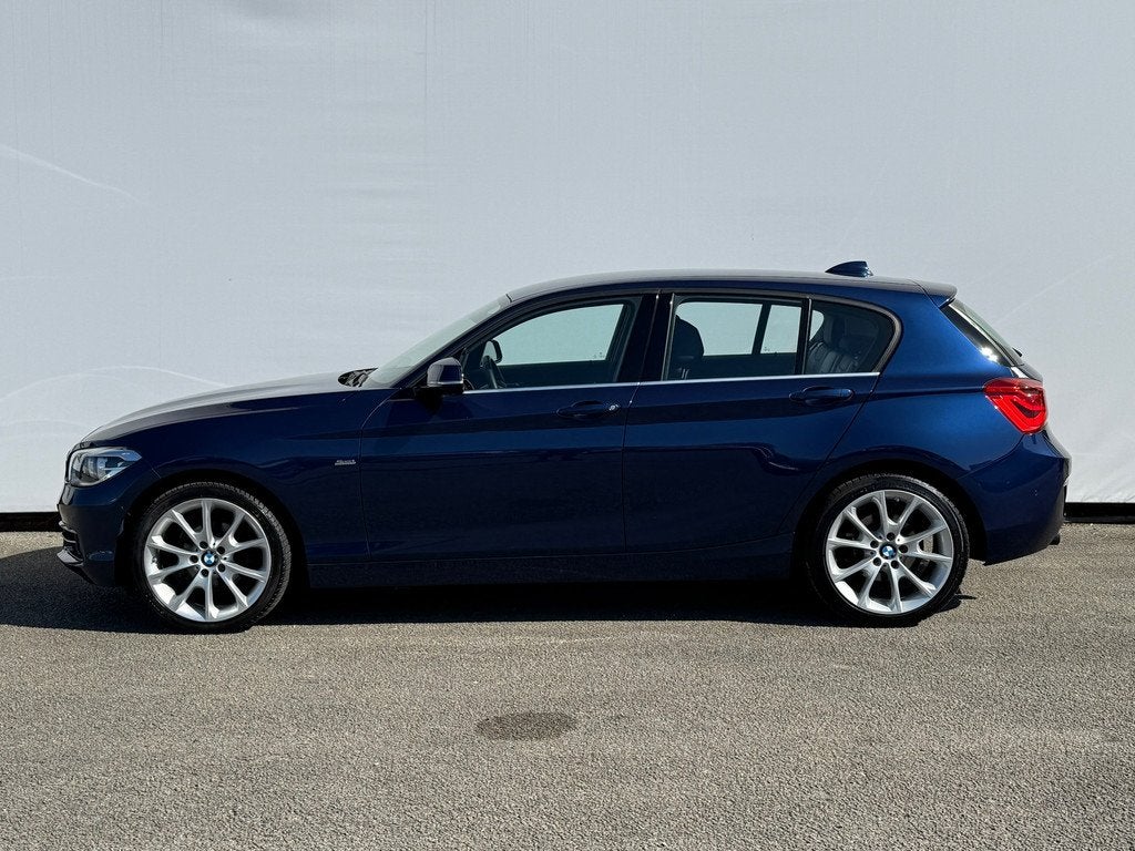 BMW 1-serie 118d High Executive Sport | Leer | Xenon | Stoel, Auto's, BMW, Achterwielaandrijving, Euro 6, 4 cilinders, 150 pk