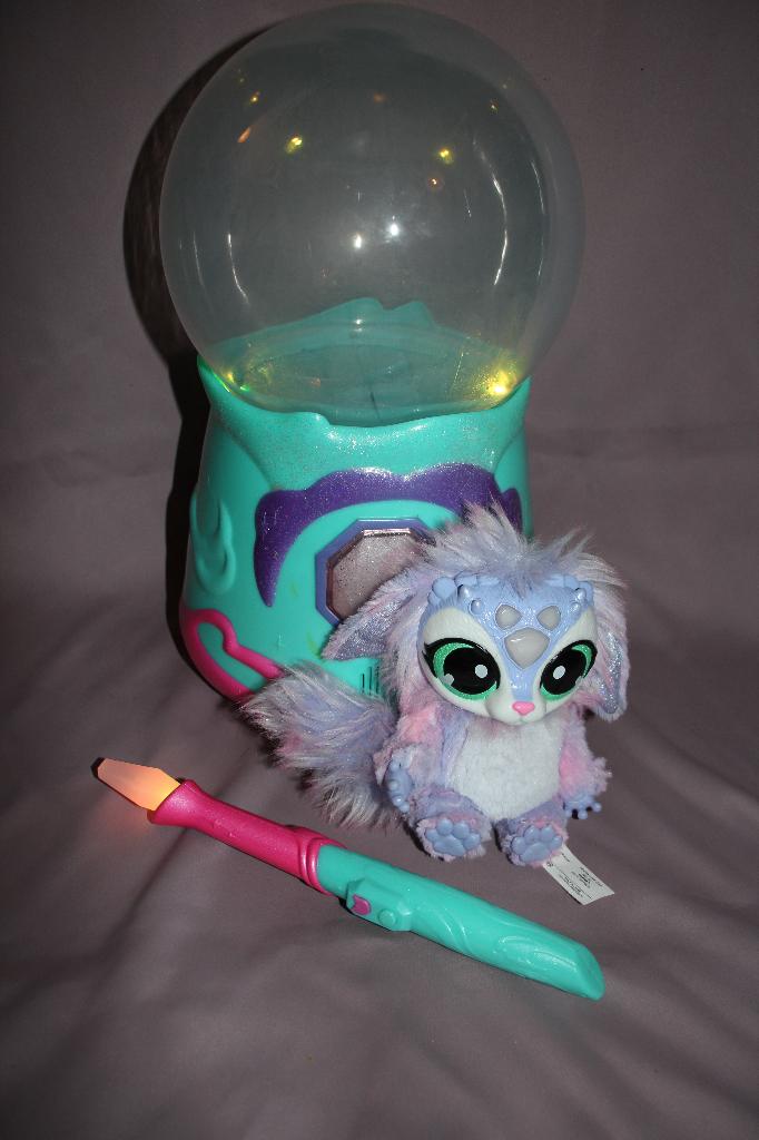 Magic Mixies Magical Crystal Ball - magische ketel, Kinderen en Baby's, Speelgoed | Overig, Ophalen of Verzenden, Zo goed als nieuw
