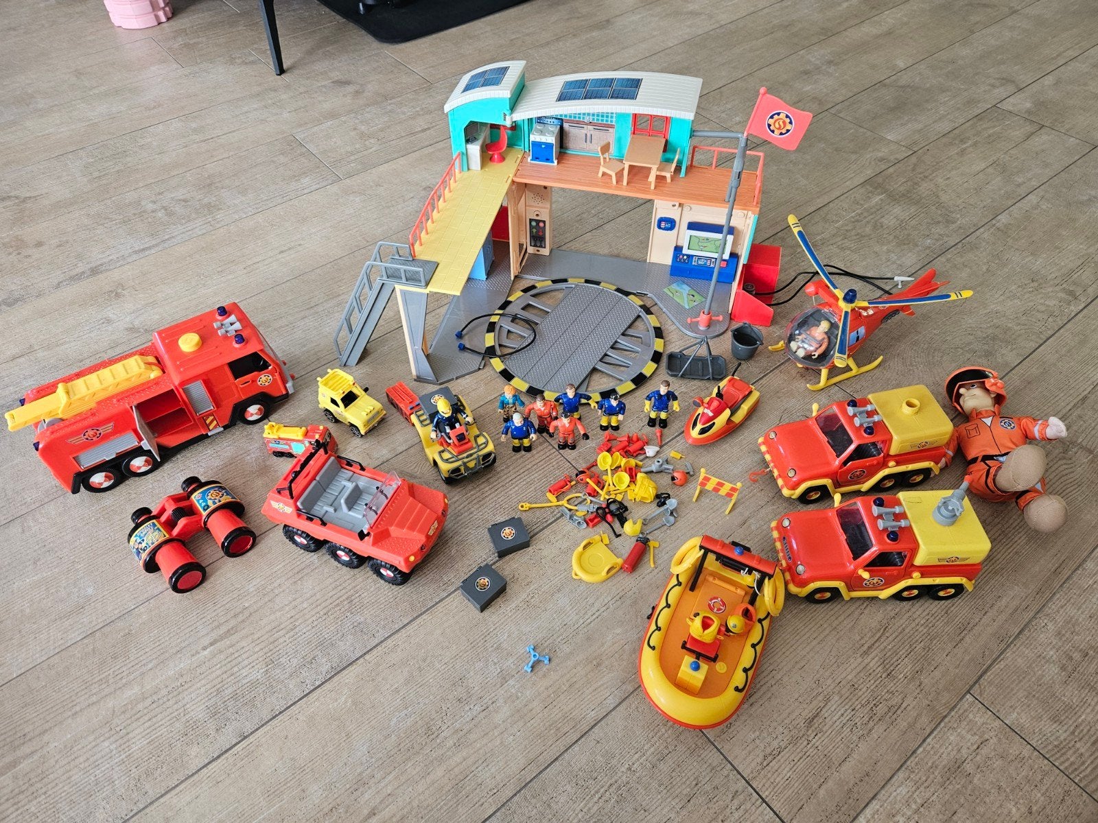 Grote Brandweerman Sam speelset met voertuigen en figuren, Ophalen of Verzenden, Gebruikt, Jongen of Meisje