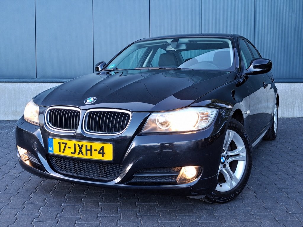 Bmw 3-serie 318i Business Line | 100 % dealer onderhouden |, Auto's, Dealer onderhouden, Zwart, Origineel Nederlands, Bedrijf