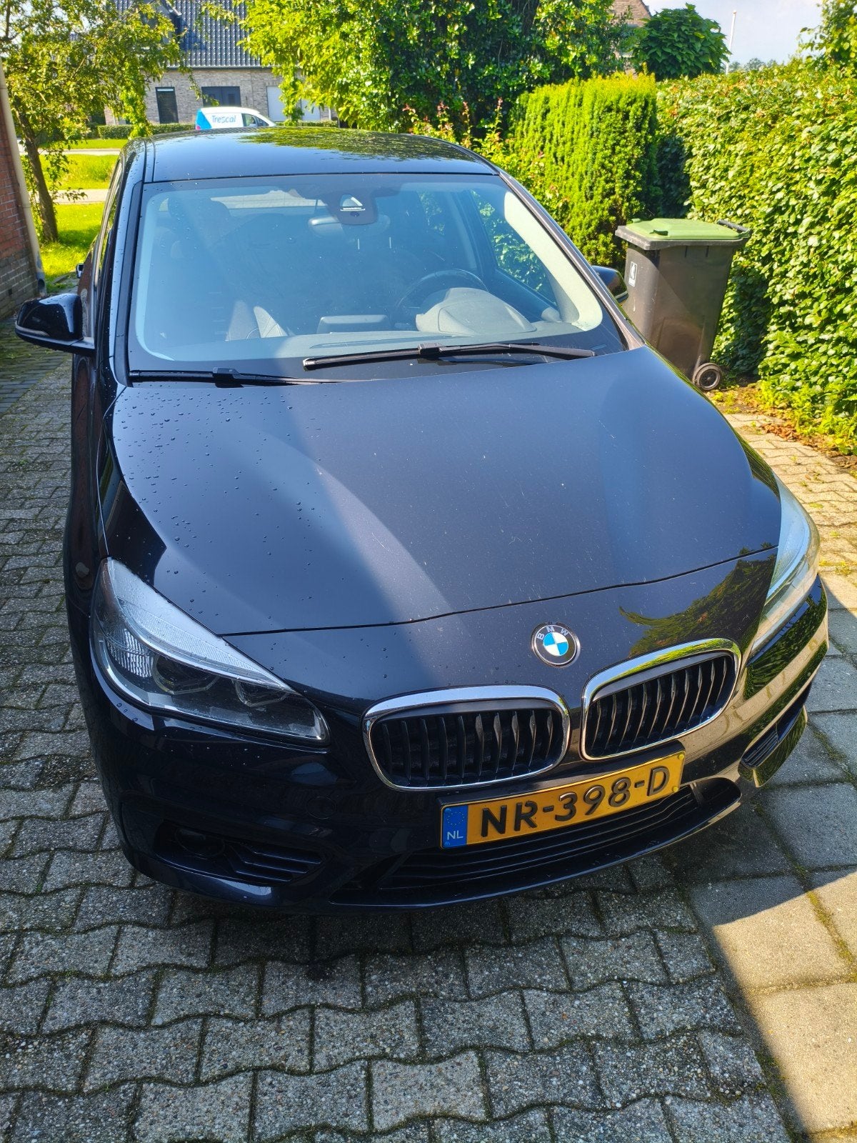 BMW 2-Serie Active Tourer 216i 102pk 2017 Zwart, Auto's, BMW, Voorwielaandrijving, Zwart, Handgeschakeld, 19 km/l