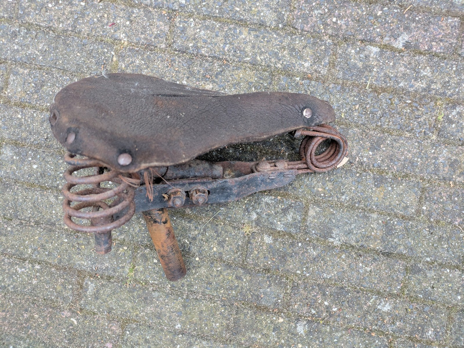 Leren Zadel Fietszadel Lepper Vintage Brommer Onderdelen, Fietsen en Brommers, Fietsonderdelen, Ophalen, Zadel