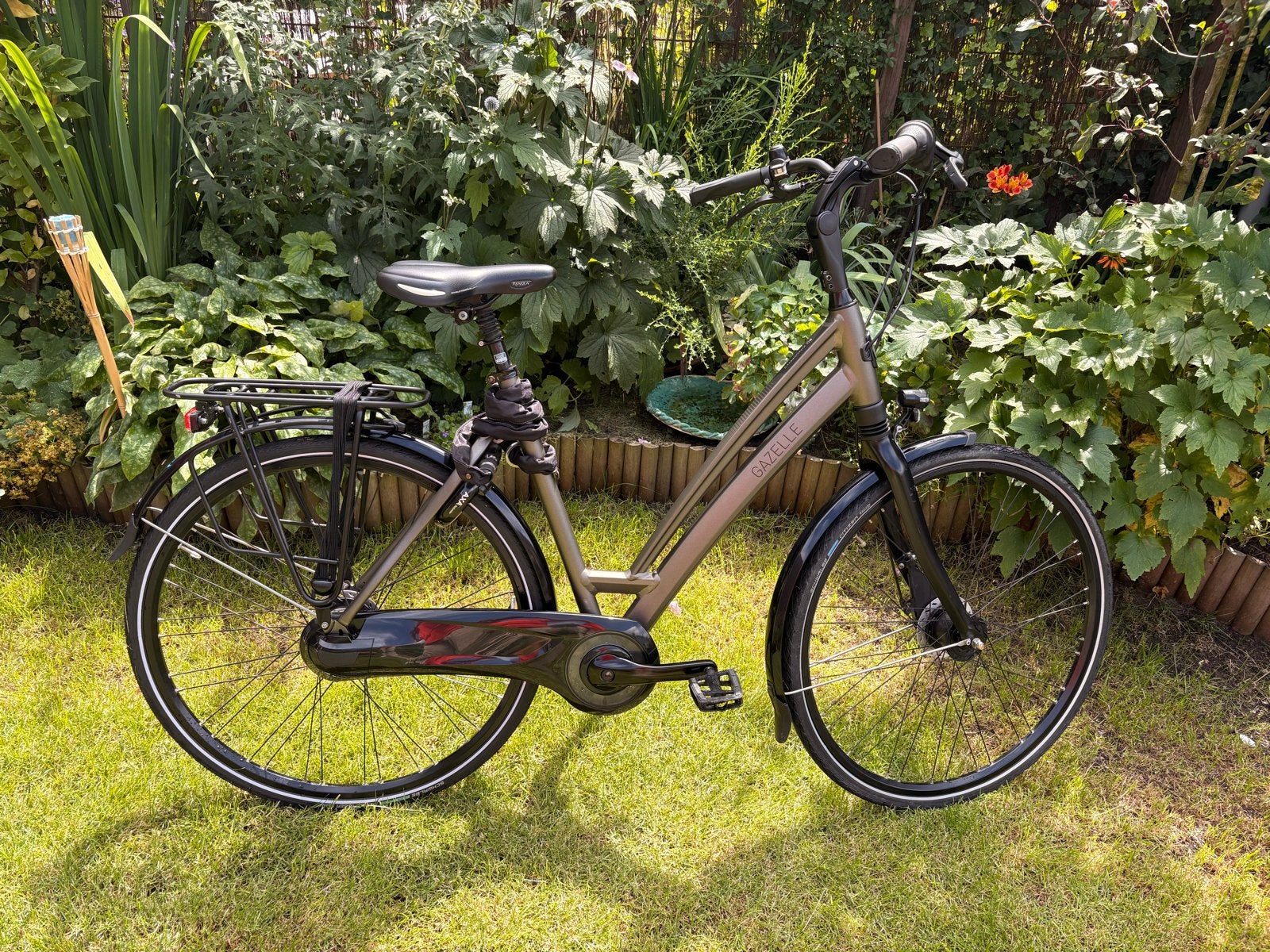 Gazelle Chamonix C8 - Zo goed als nieuw, nieuwe band, Fietsen en Brommers, Ophalen, Velgrem, Versnellingen, 56 cm of meer