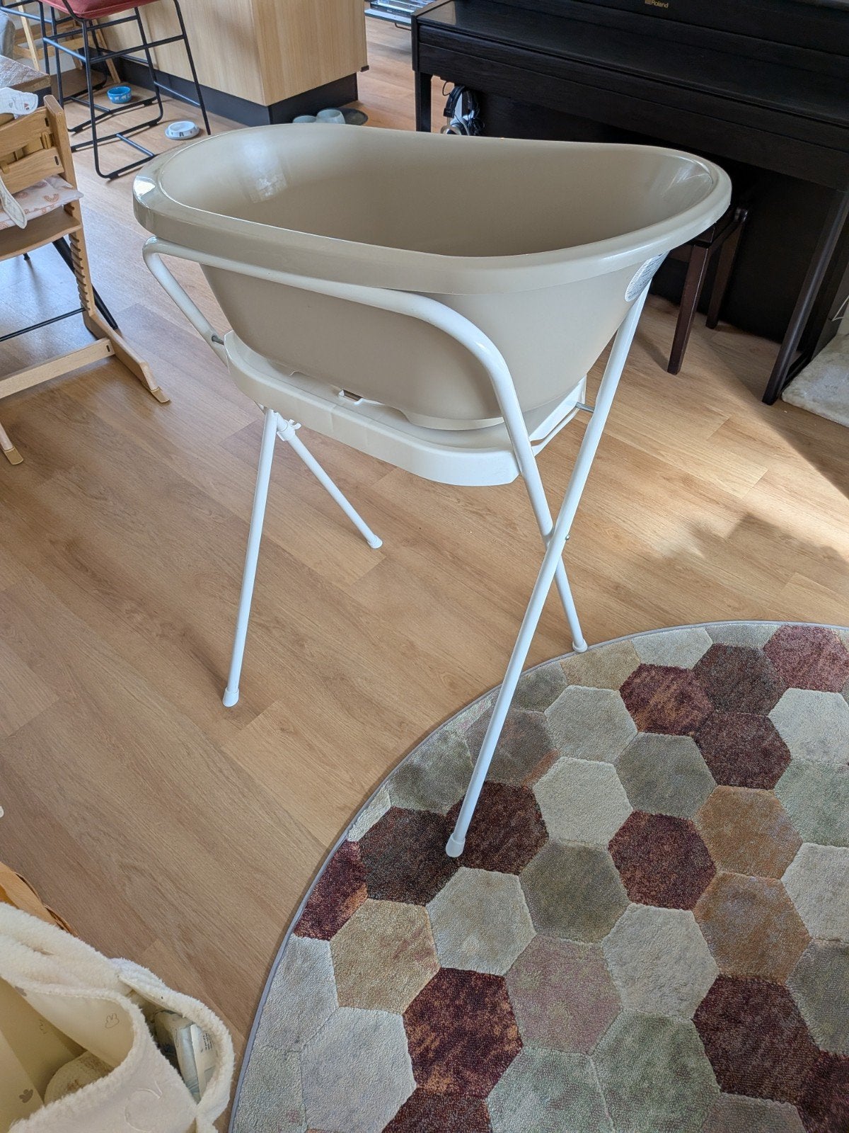Bébé-jou babybadje compleet met standaard en thermometer, Kinderen en Baby's, Ophalen, Zo goed als nieuw, Badje, Bébé-jou