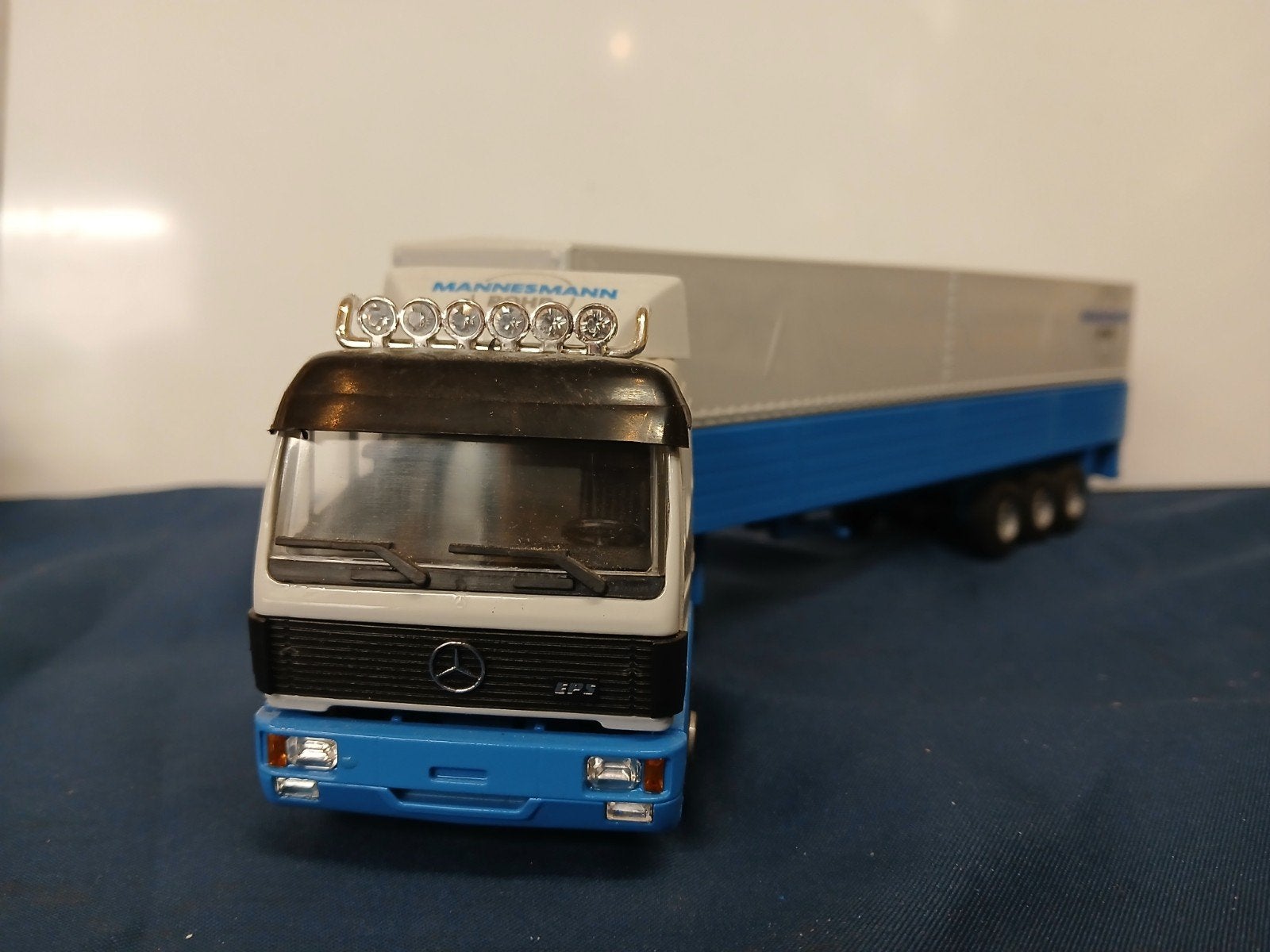 Lion Toys MERCEDES EPS, Ophalen, Zo goed als nieuw, Bus of Vrachtwagen, Lion Toys