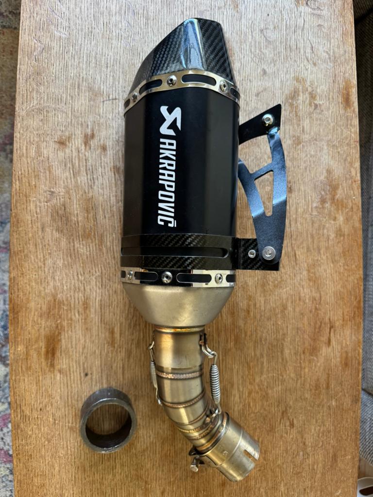 Akrapovic slip on z900 eind demper inclusief db killer., Motoren, Ophalen of Verzenden