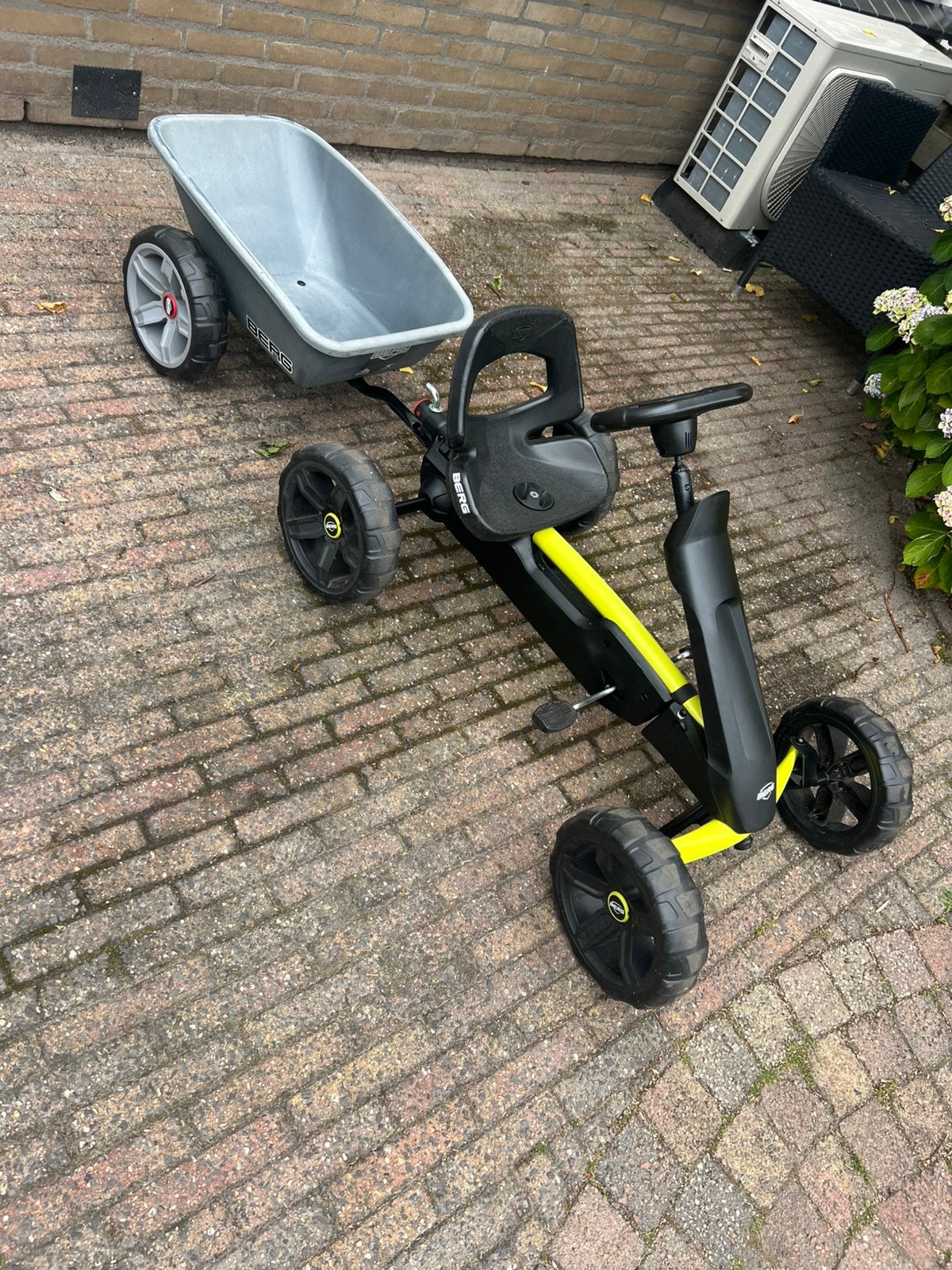 Berg reppy skelter met karretje, Ophalen, Zo goed als nieuw, Berg