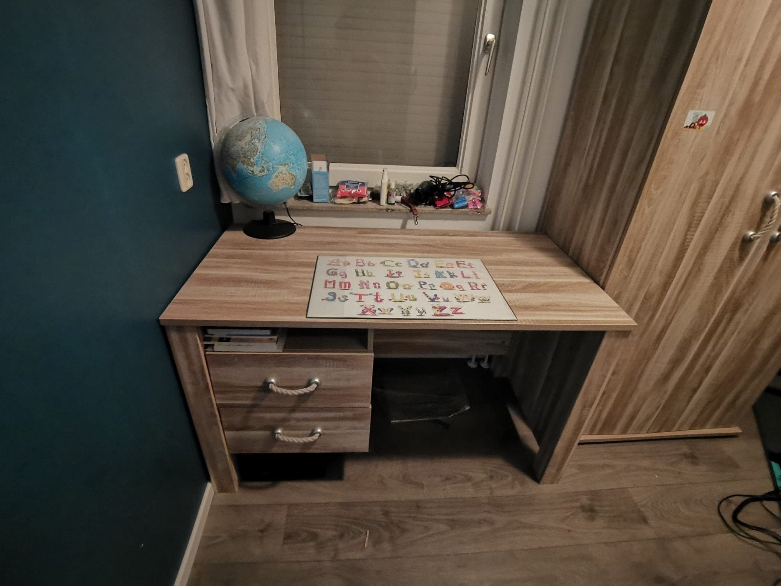 Bureau en kledingkast jongenskamer, Ophalen, Gebruikt, 200 cm of meer, 50 tot 100 cm