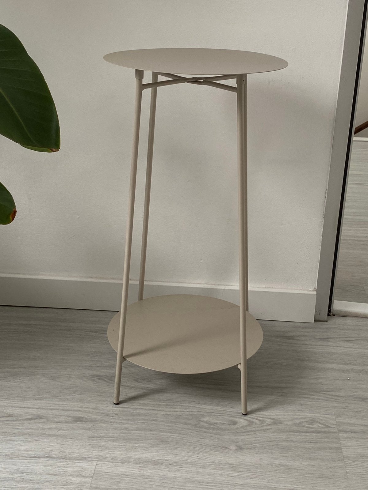 Bijzettafeltje/plantentafeltje, Ophalen, Minder dan 55 cm, Metaal of Aluminium, Rond