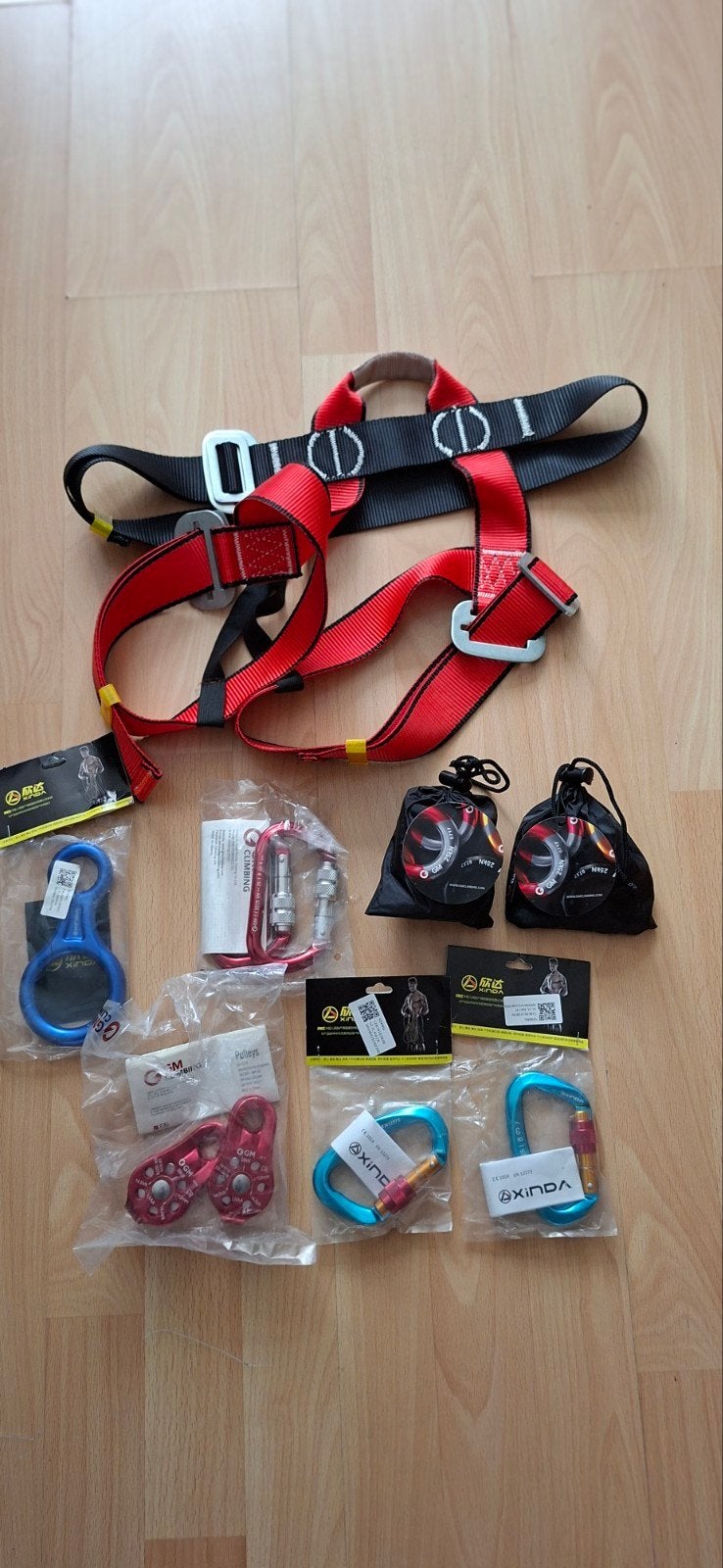klimsport set karabiners katrol abseilacht klimgordel Niew, Sport en Fitness, Ophalen of Verzenden, Nieuw, Klimsport-accessoire