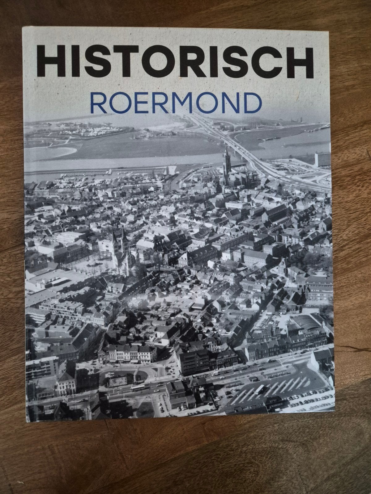 Historisch Roermond - Boek over de geschiedenis, Ophalen of Verzenden, 20e eeuw of later, Zo goed als nieuw, Onbekend