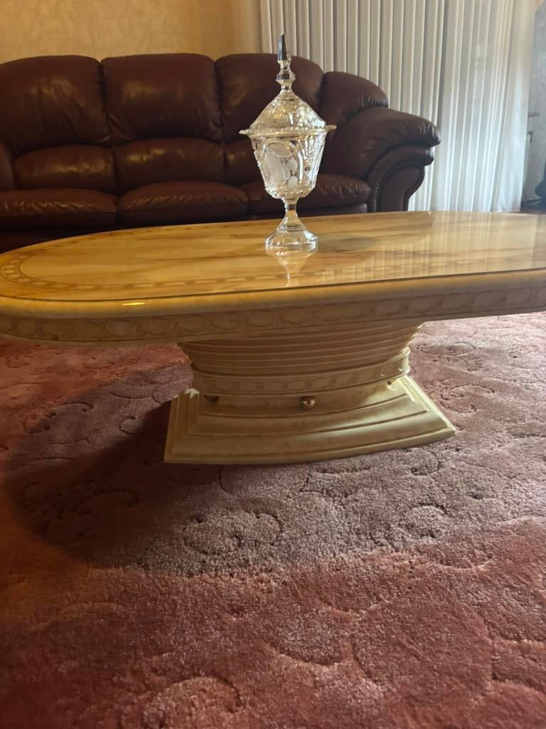 Mooi compleet bankstel met tv kast en salon tafel, Huis en Inrichting, Banken | Bankstellen, Gebruikt, Minder dan 75 cm, Leer