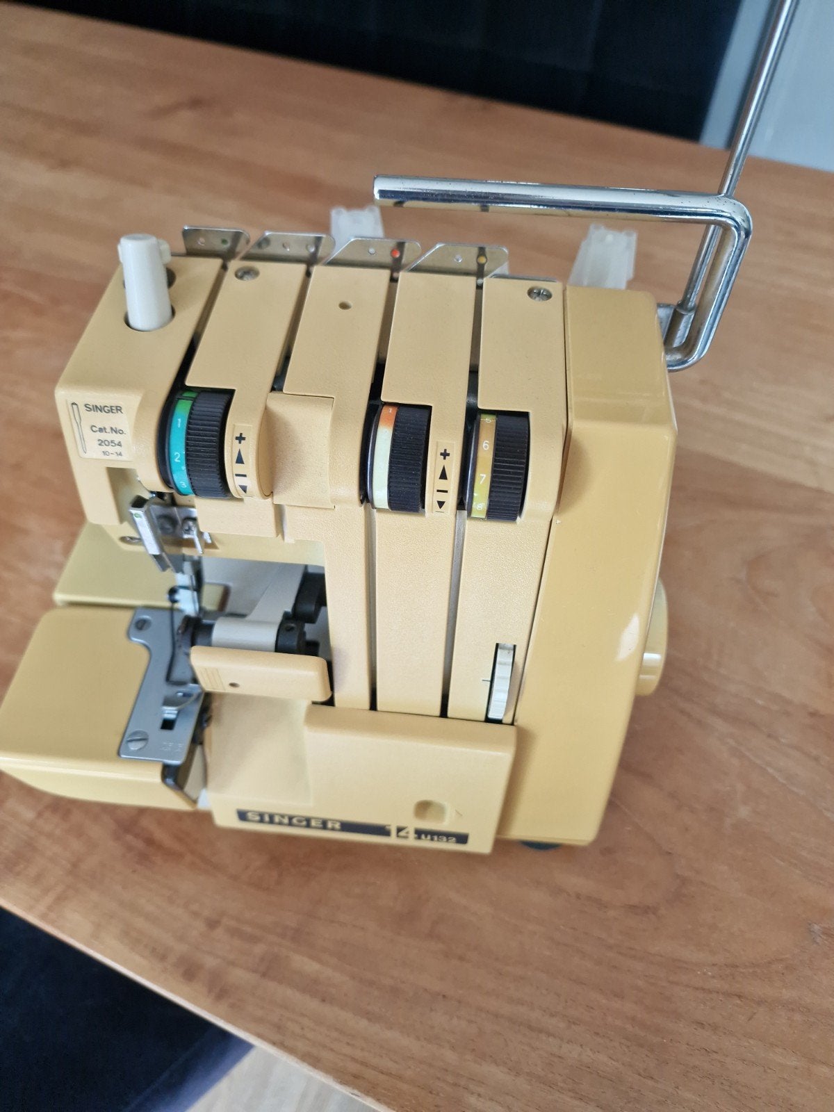 Singer Lockmachine 14U132 - Geen accessoires/voetpedaal, Ophalen of Verzenden, Gebruikt, Lockmachine, Singer