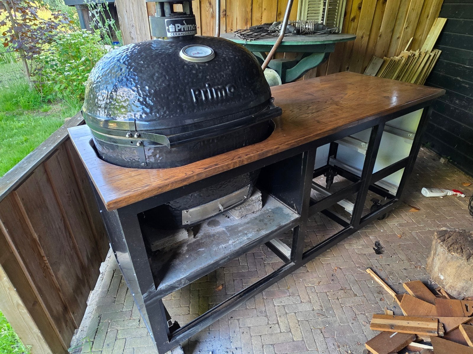 Primo XL 400 Kamado BBQ met Onderstel en Werkblad, Ophalen, Gebruikt, Primo