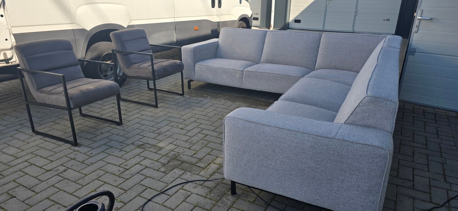Montèl Hoekbank 3-delig grijs met 2 PTMD velvet fauteuils, Huis en Inrichting, Banken | Bankstellen, Ophalen