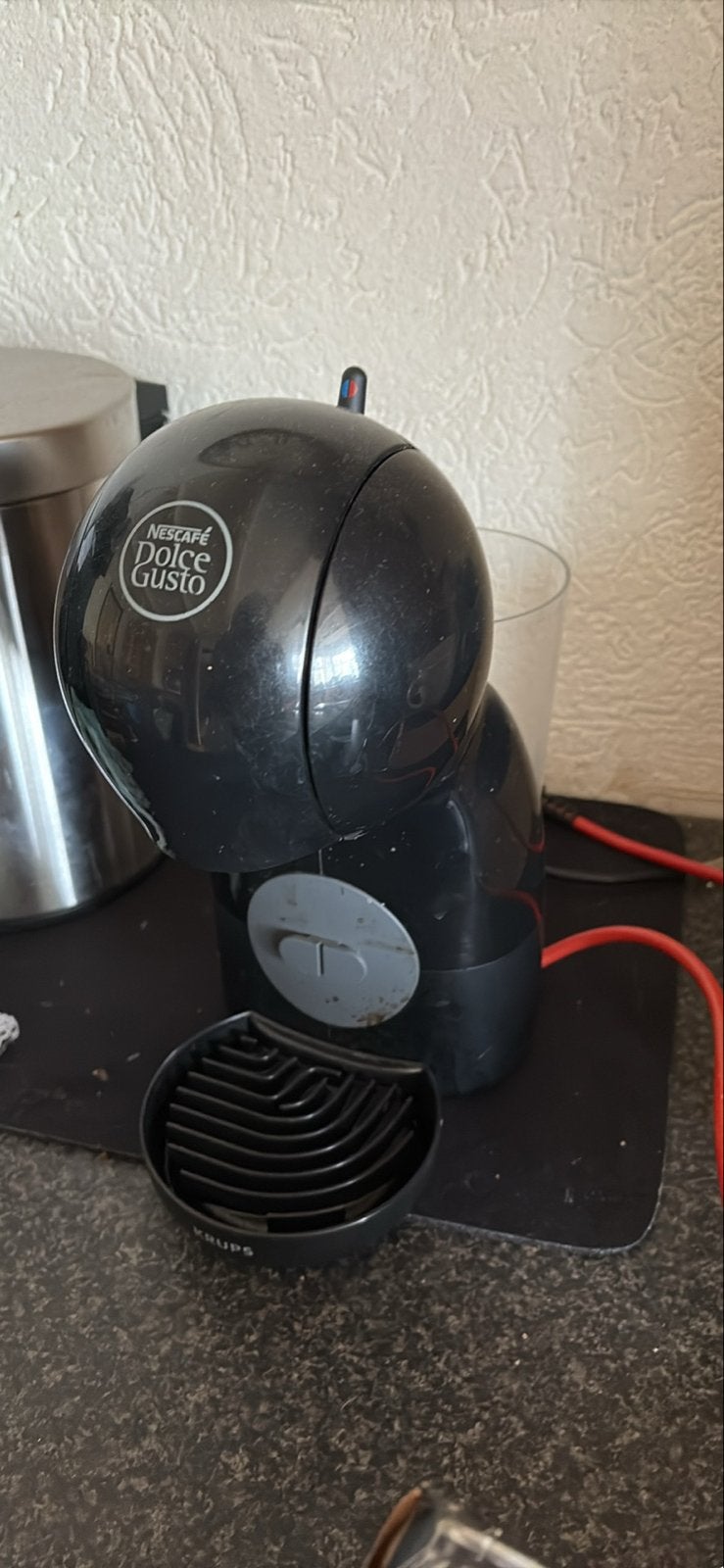 Nescafé Dolce Gusto koffiezetapparaat met pads, Ophalen, Koffiepads en cups, Gebruikt, Koffiemachine