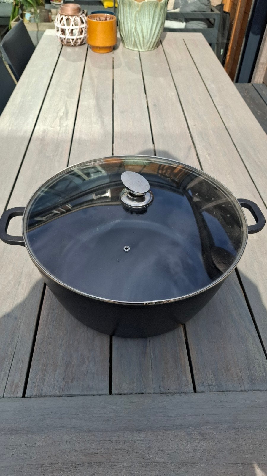 Nieuwe grote Kookpan met Deksel 40 cm - Zwart, Ophalen, Geschikt voor inductie, Nieuw, Rvs