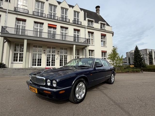 Jaguar Sovereign