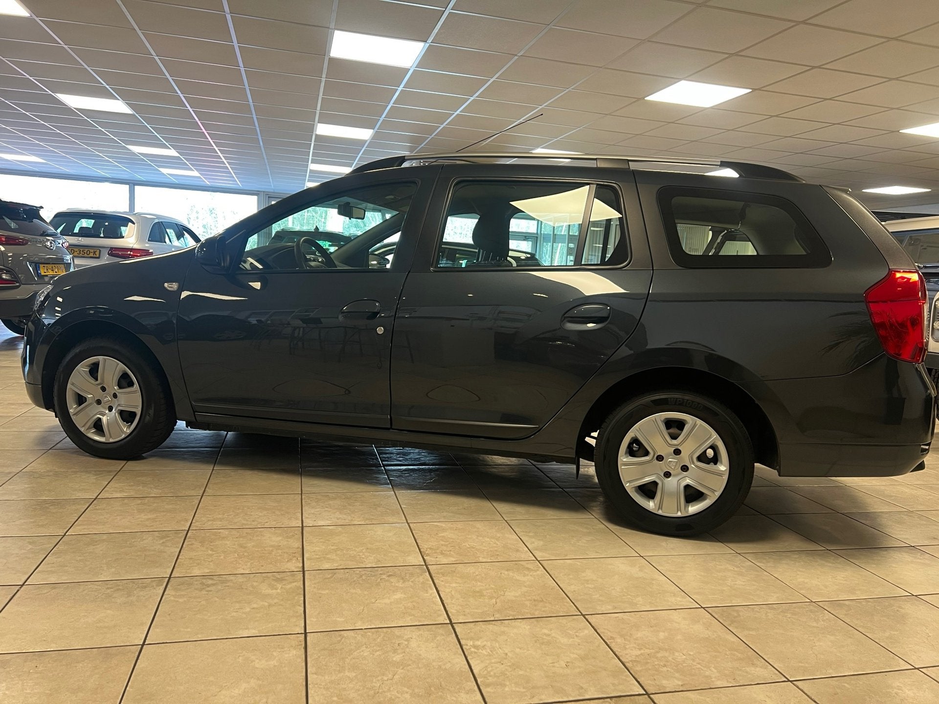 Dacia Logan MCV 1.0 SCe Airco, Voorwielaandrijving, Stof, 1110 kg, Bedrijf