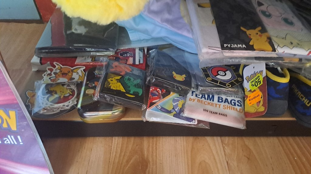Pokemon verzameling geen kaarten, Ophalen, Gebruikt, Tv, Overige typen