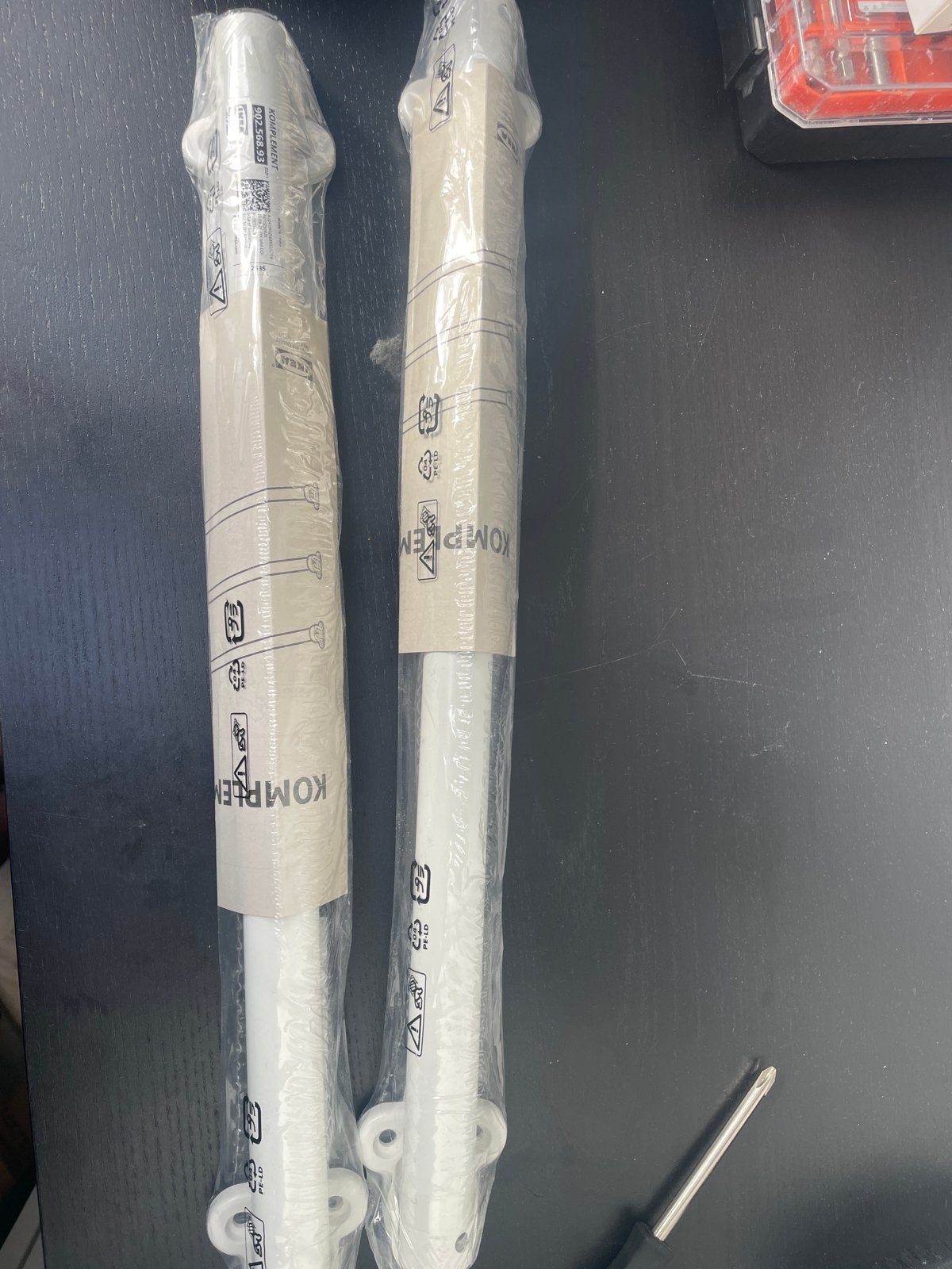 2 Nieuwe IKEA PAX KOMPLEMENT Kledingroede, wit, 50 cm, Minder dan 50 cm, Nieuw, Ophalen of Verzenden, Minder dan 100 cm