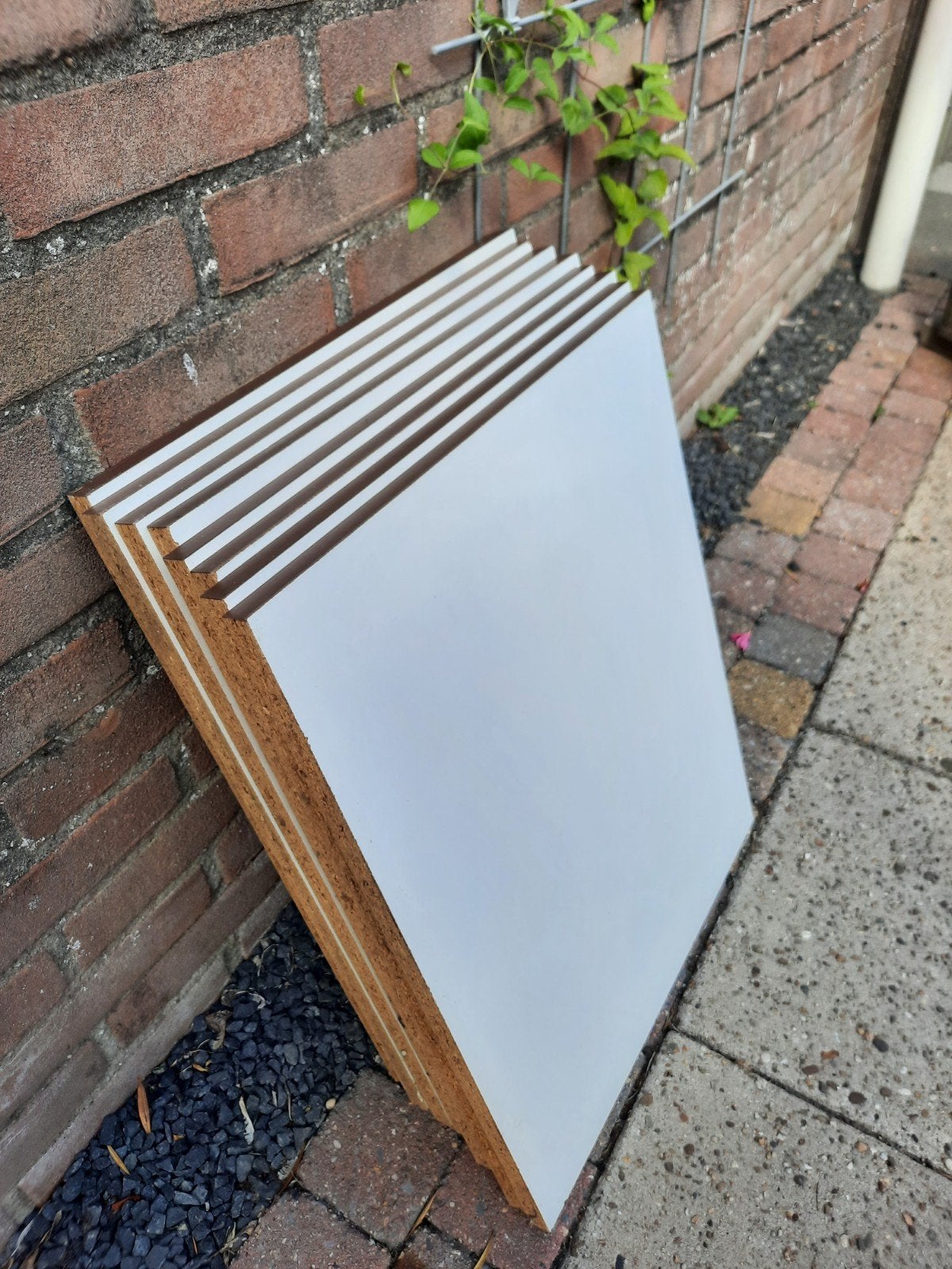 8 witte planken kastplanken 53 cm diep,
42,3 cm breed, Ophalen