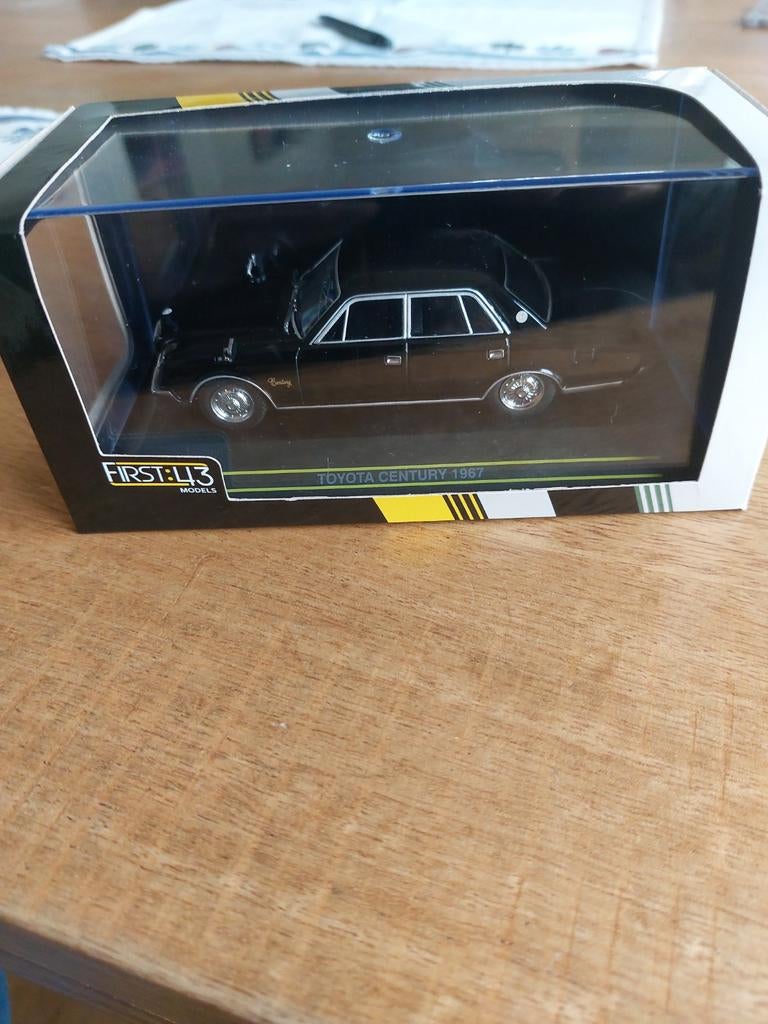 MODELAUTO 1-43 TOYOTA CENTURY 1967 ZWART, Ophalen of Verzenden, Zo goed als nieuw, Auto, Overige merken