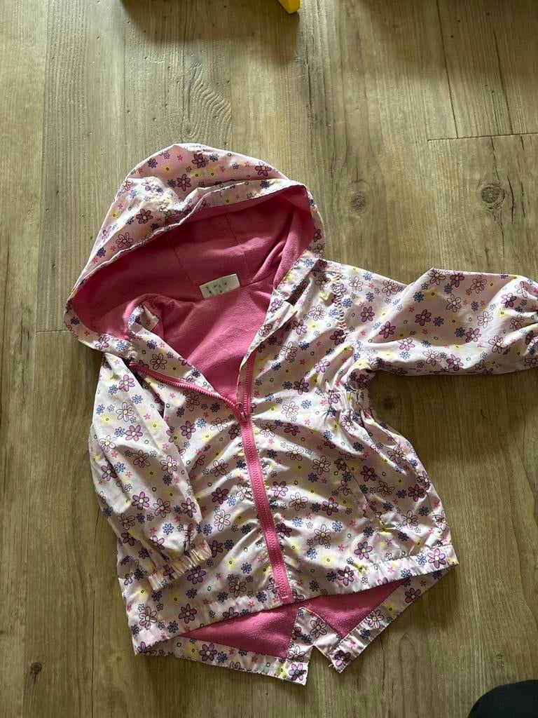 Zomerjas met bloemetjes maat 80, Kinderen en Baby's, Babykleding | Maat 80, Ophalen, Zo goed als nieuw, Meisje, Jasje