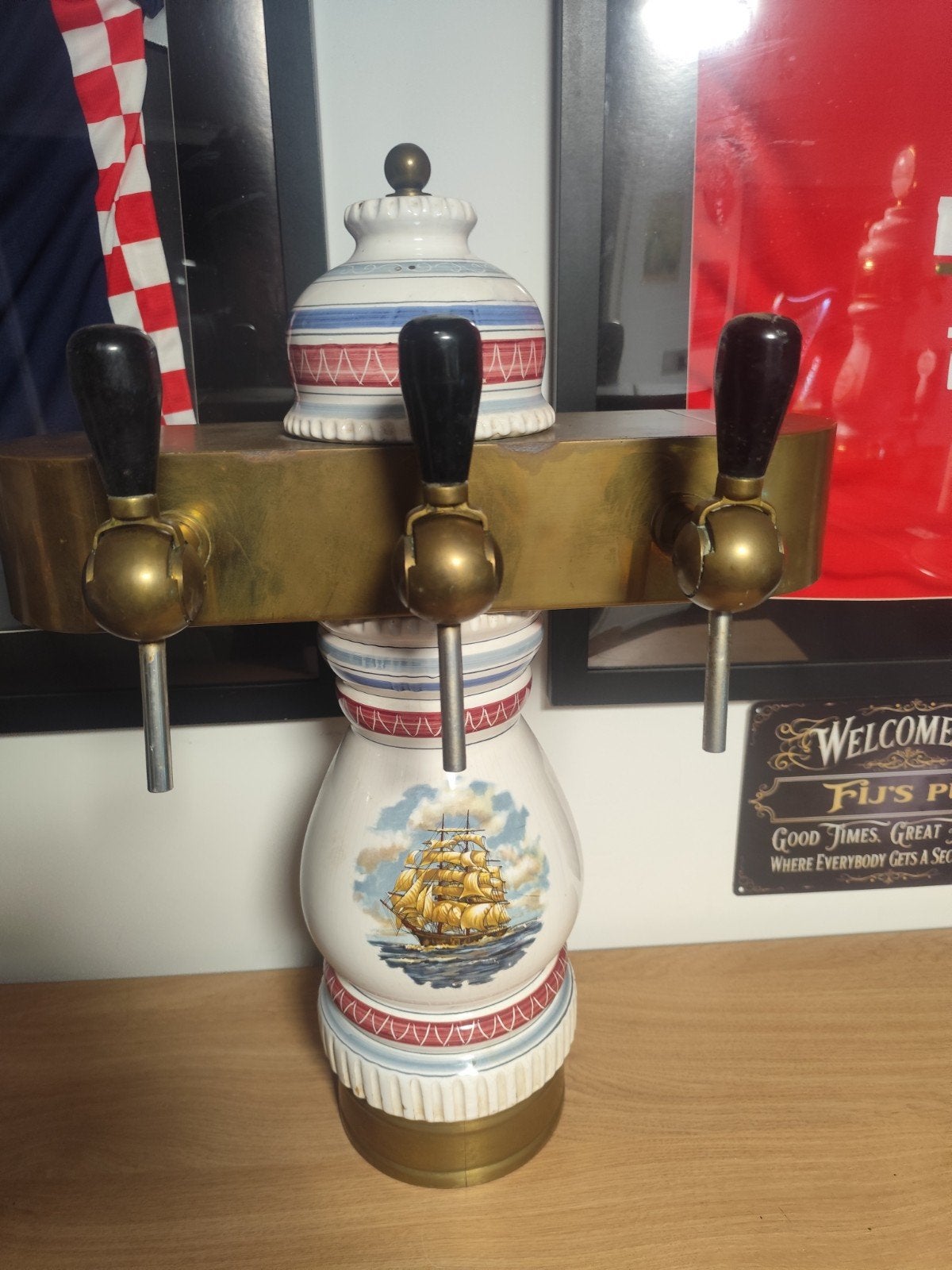 Antieke Tapzuil met Scheepsdecoratie, Antiek en Kunst, Ophalen