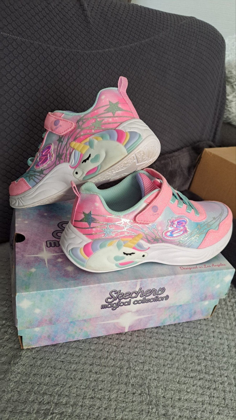 Skechers Magical Collection Unicorn Dreams Lichtjes, Ophalen of Verzenden, Zo goed als nieuw, Meisje, Schoenen