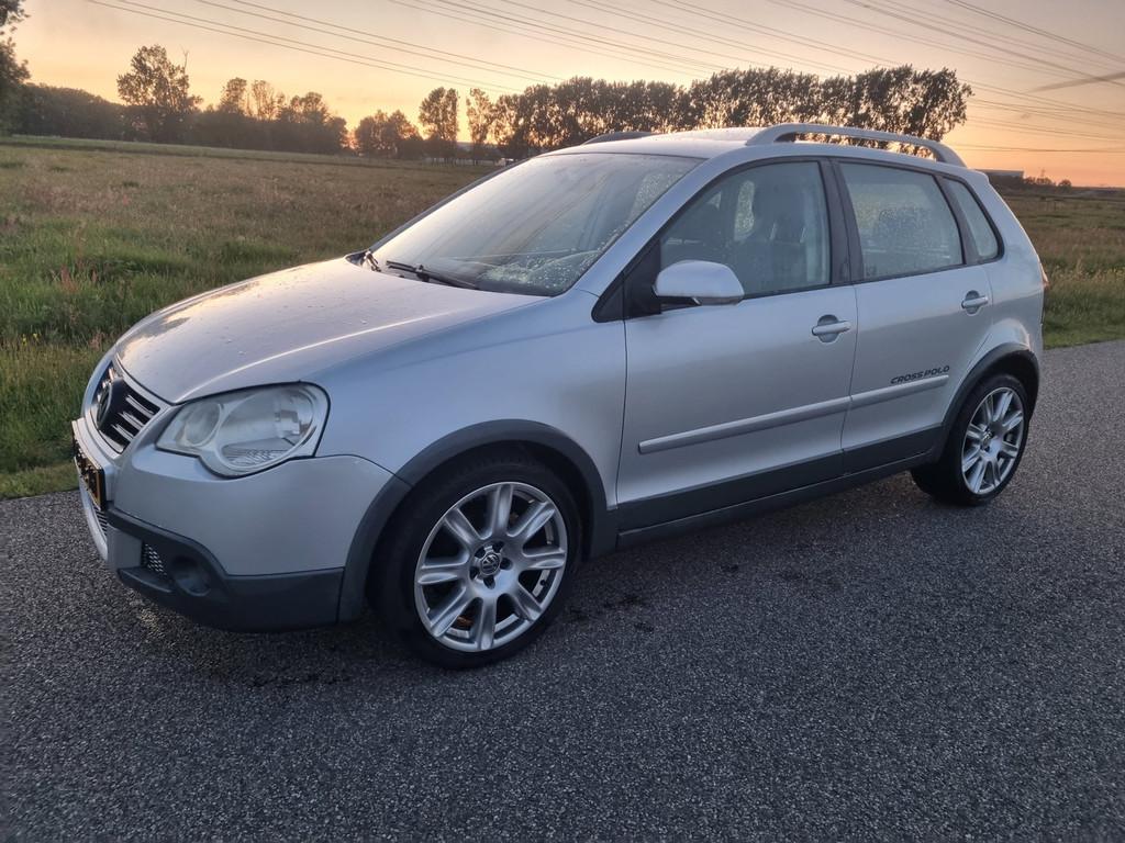 Volkswagen Polo 1.6-16V Cross 5 deurs, Auto's, Voorwielaandrijving, Gebruikt, 1064 kg, 49 €/maand