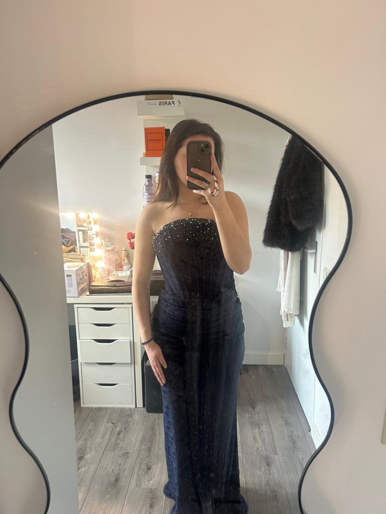 Elegante donkerblauwe galajurk met kralen top, Kleding | Dames, Gelegenheidskleding, Maat 38/40 (M), Galajurk, Blauw, Ophalen of Verzenden