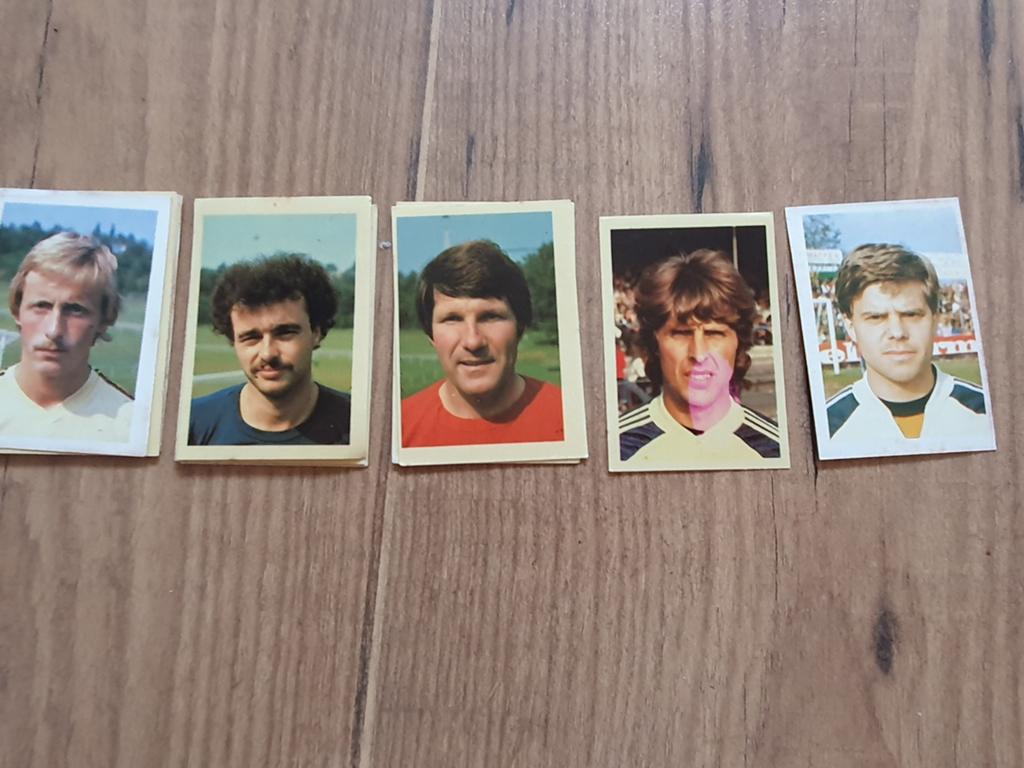Topvoetbal stickers 80/81., Verzamelen, Efteling, Ophalen of Verzenden, Nieuw, Button of Speldje