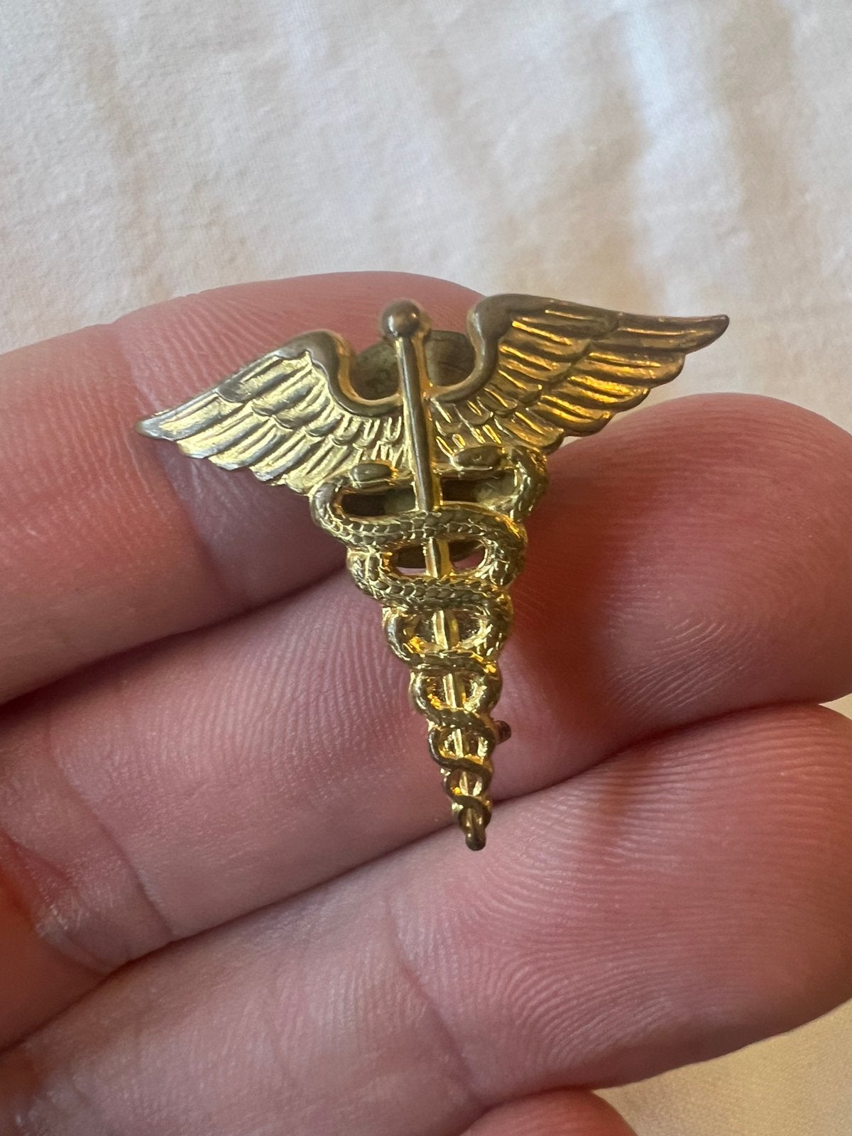 WO2 Amerikaans Medical Insignia officier kraag tunic embleem, Amerika, Verzenden, Embleem of Badge