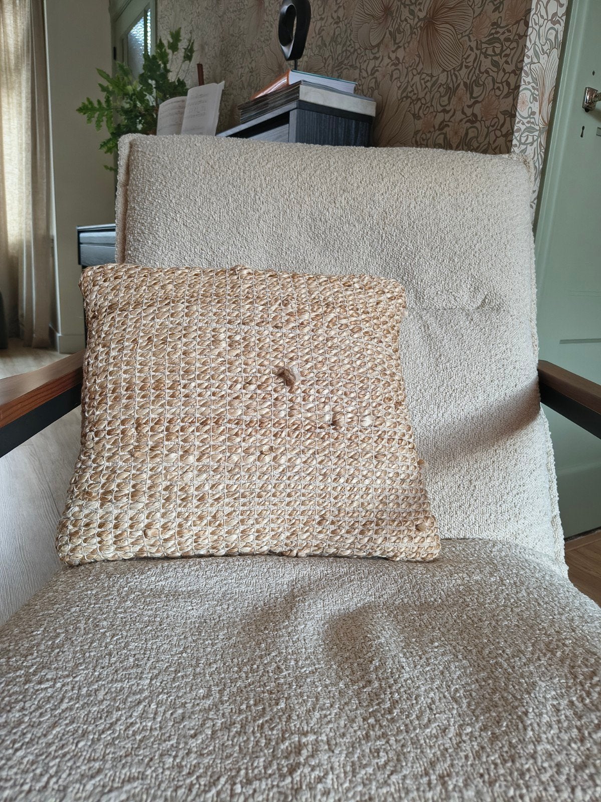 Sierkussen van gevlochten 'riet', Overige merken, Gebruikt, Inclusief binnenkussen, Beige