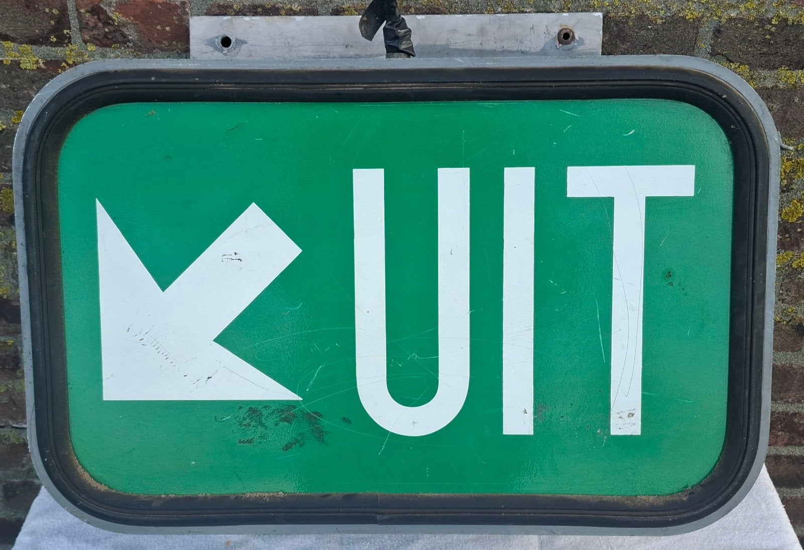 Vintage 'UIT' Reclamebord/Lichtbak - Groen met Witte Pijl, Ophalen of Verzenden, Gebruikt, Reclamebord