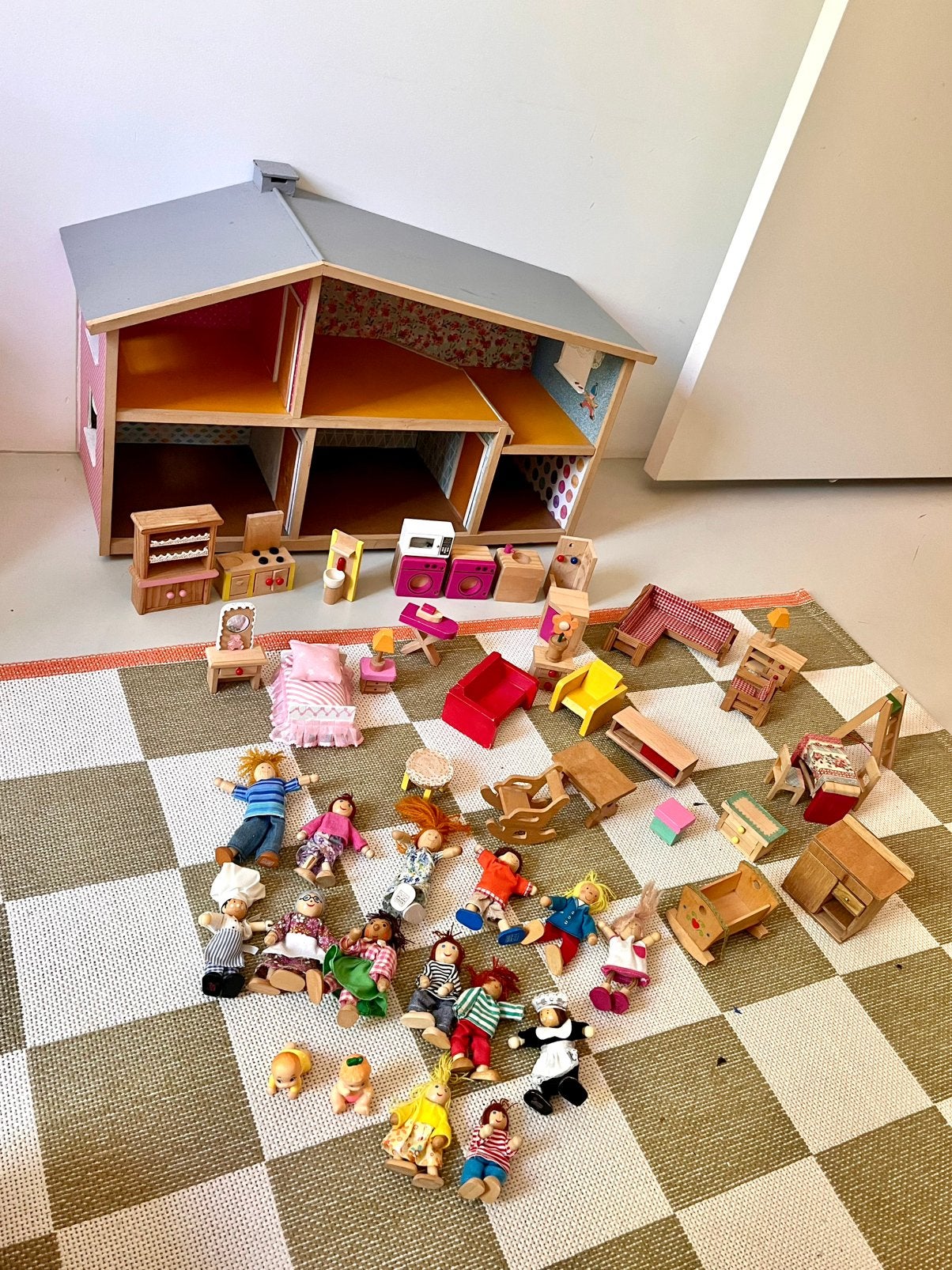 Vintage Lundby of Sweden poppenhuis incl meubels en poppen!, Ophalen, Zo goed als nieuw, Poppenhuis