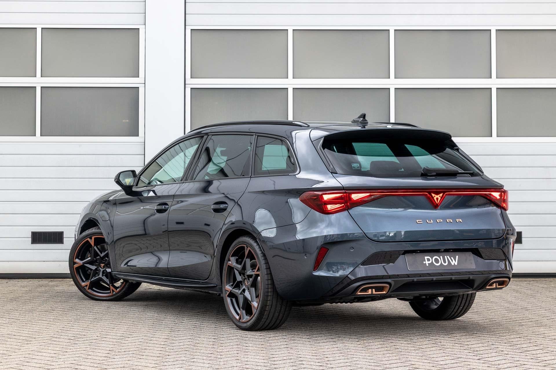 Foto 10 van CUPRA Leon Sportstourer 1.5 TSI e-Hybrid 272pk VZ Performanc