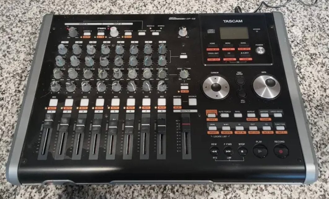Tascam Digital Porta Studio DP 02, Ophalen of Verzenden, Zo goed als nieuw, 20 kanalen of meer