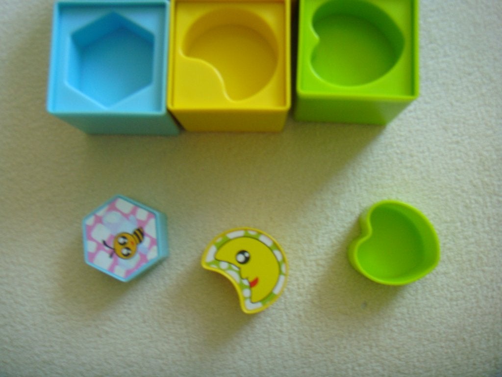 Puzzelblokjes redbox vorm en puzzel blokken ZGAN, Ophalen of Verzenden, Minder dan 10 stukjes, Zo goed als nieuw