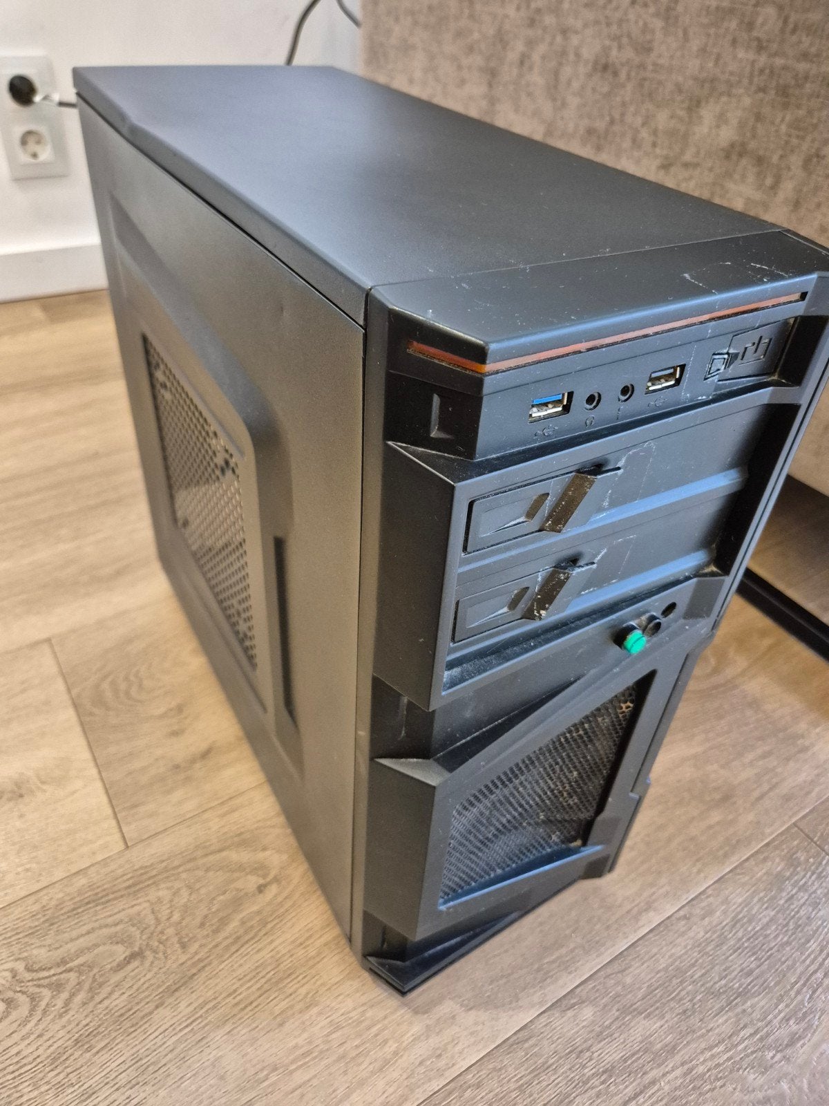 Dell OptiPlex 9020 MT - i5, 16GB RAM (zonder SSD/PSU, Computers en Software, Desktop Pc's, Ophalen of Verzenden
