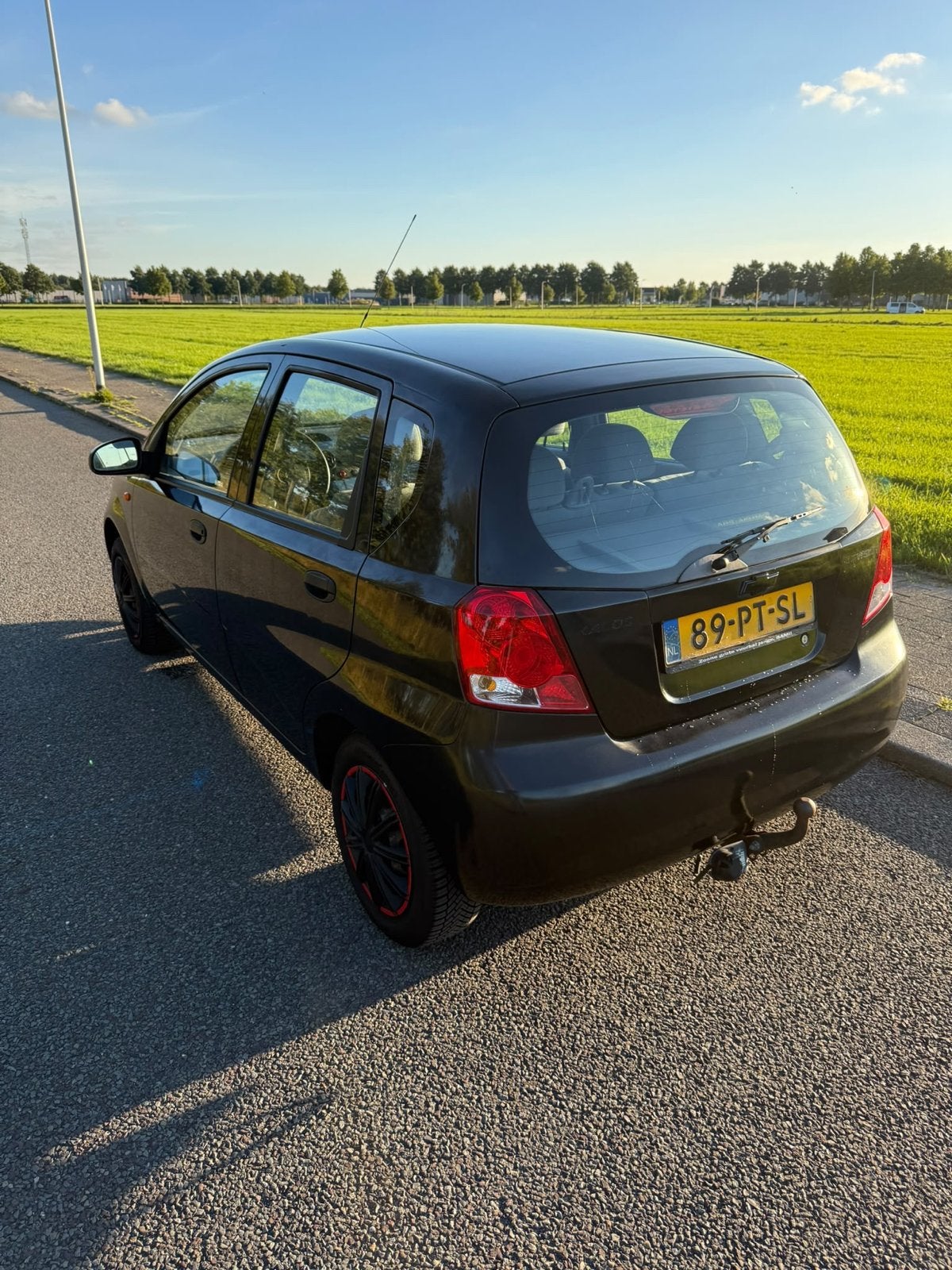 Daewoo/Chevrolet Kalos 1.2 2004 Zwart, Auto's, Voorwielaandrijving, 1150 cc, 31 €/maand, 4 cilinders