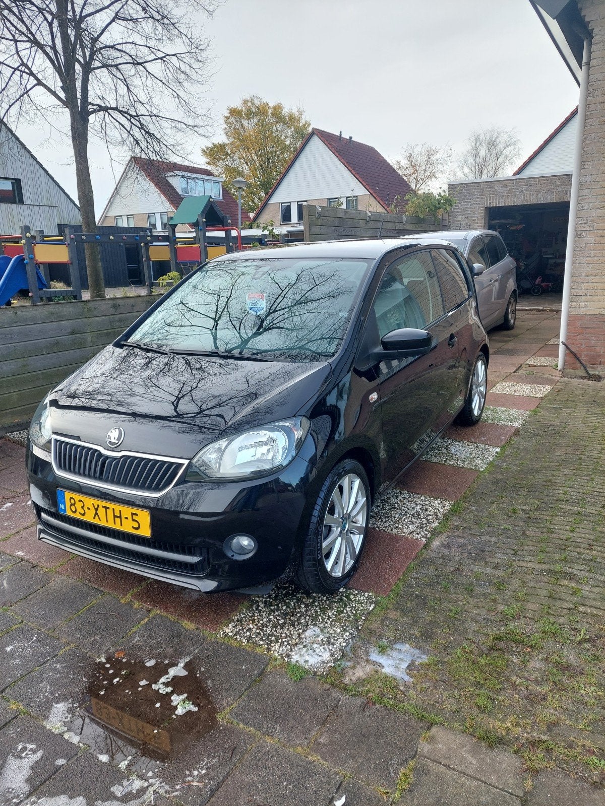 Skoda Citigo 1.0 T 44KW 2012 Zwart, Auto's, Voorwielaandrijving, 840 kg, 4 stoelen, Zwart